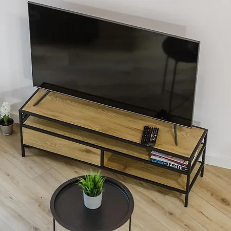 Osiedle Piastowskie Mezzanine By Bookinghost Poznań