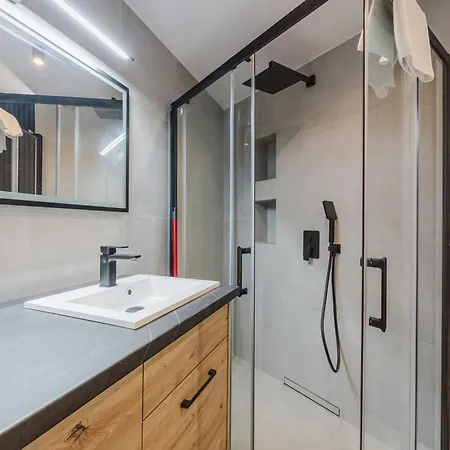 Osiedle Piastowskie Mezzanine By Bookinghost Lägenhet *