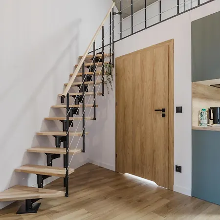 Osiedle Piastowskie Mezzanine By Bookinghost * Poznań