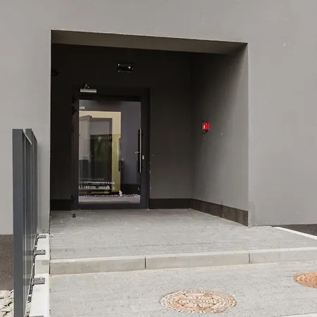 Osiedle Piastowskie Mezzanine By Bookinghost Познань