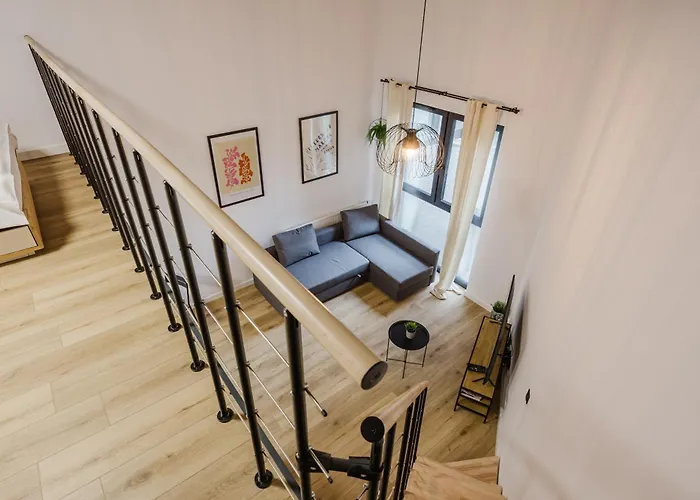 Osiedle Piastowskie Mezzanine By Bookinghost * 波兹南