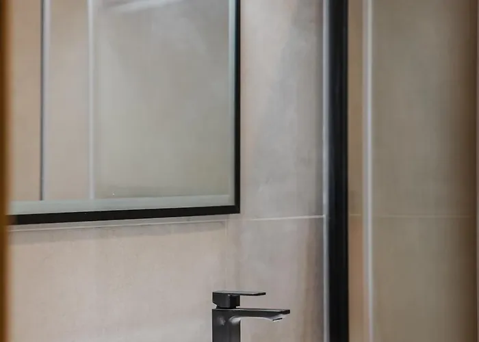 Osiedle Piastowskie Mezzanine By Bookinghost * 波兹南