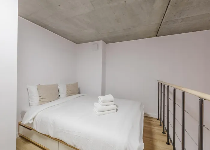 Osiedle Piastowskie Mezzanine By Bookinghost * 波兹南